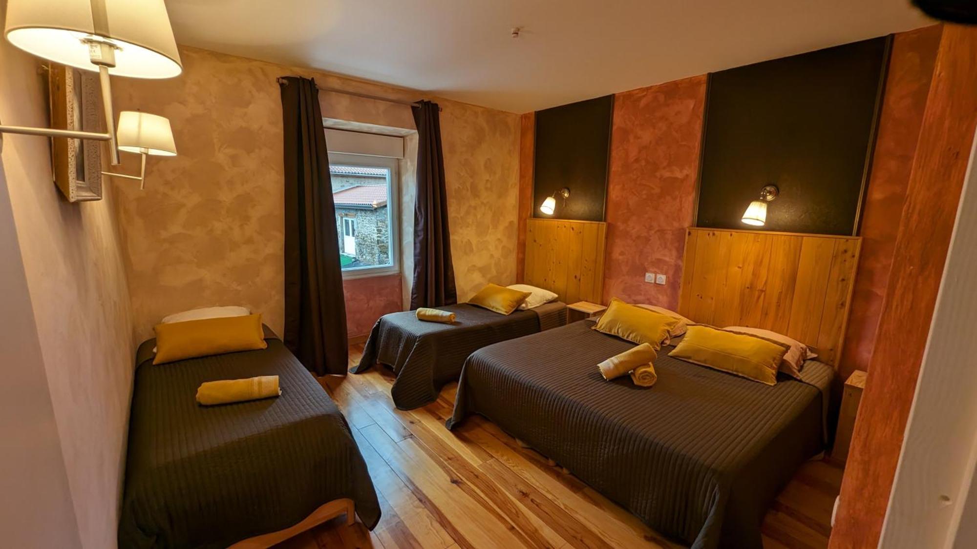 Chambres Et Tables D' Hotes Manglieu Экстерьер фото